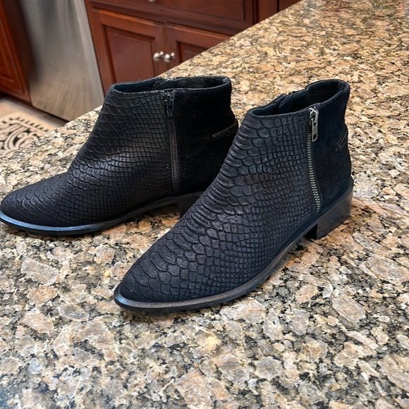 Seychelles Shoes - New Seychelles black suede booties size 9 boots